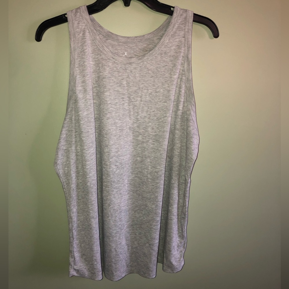 Gray tank top